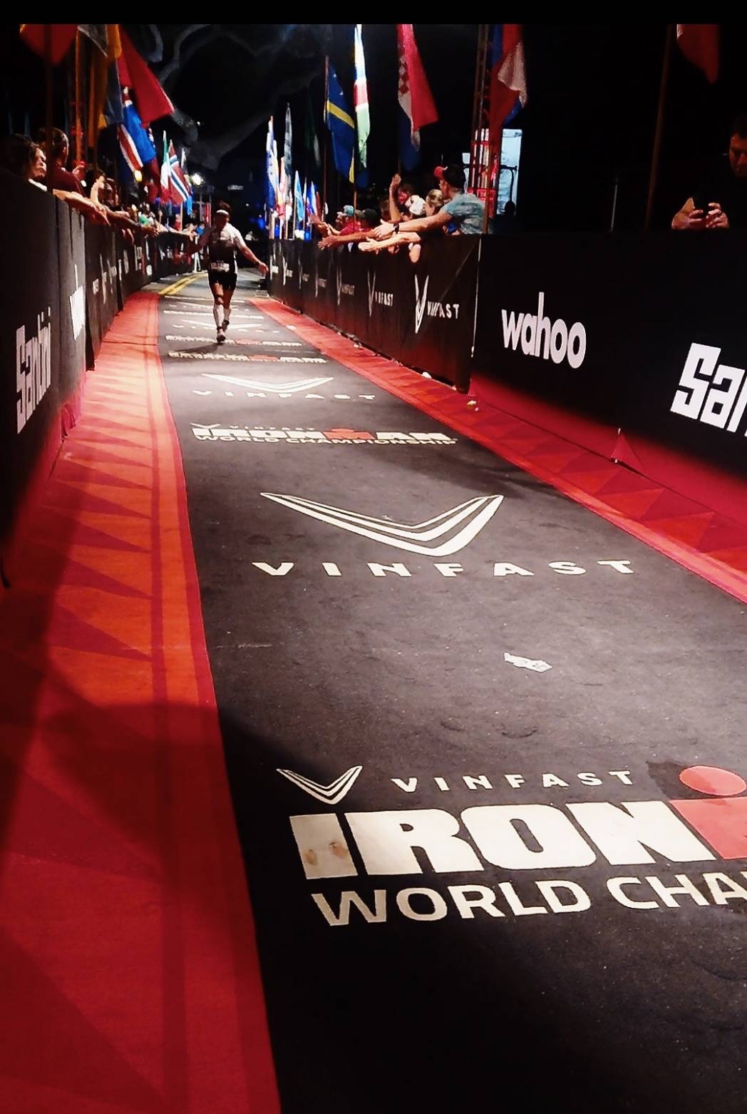 【ハワイ、コナへ】