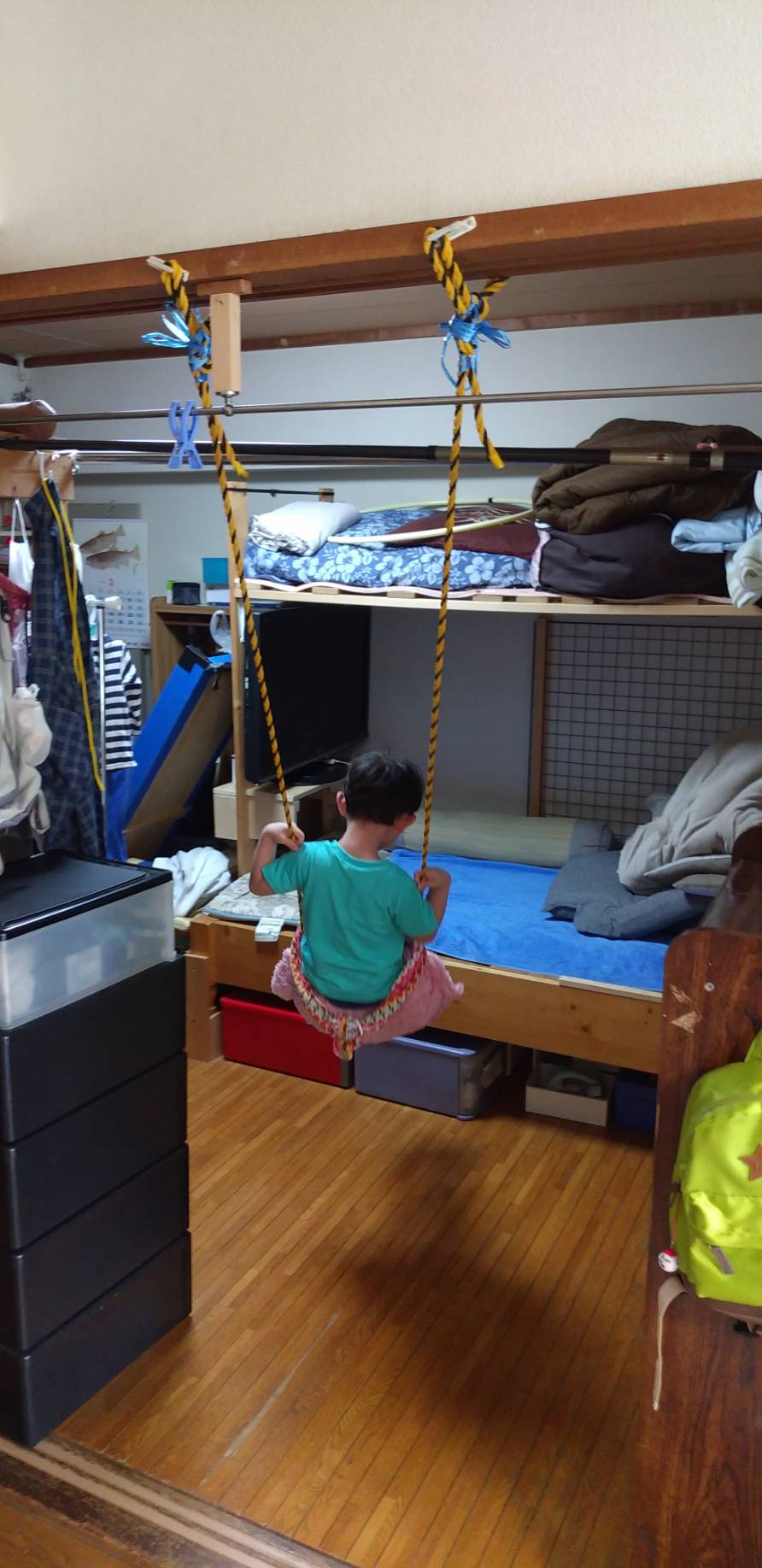 「家の中の手作り遊具」