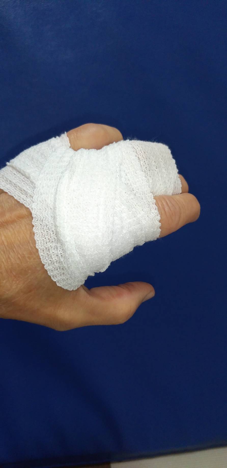 「ケガの連続。。」