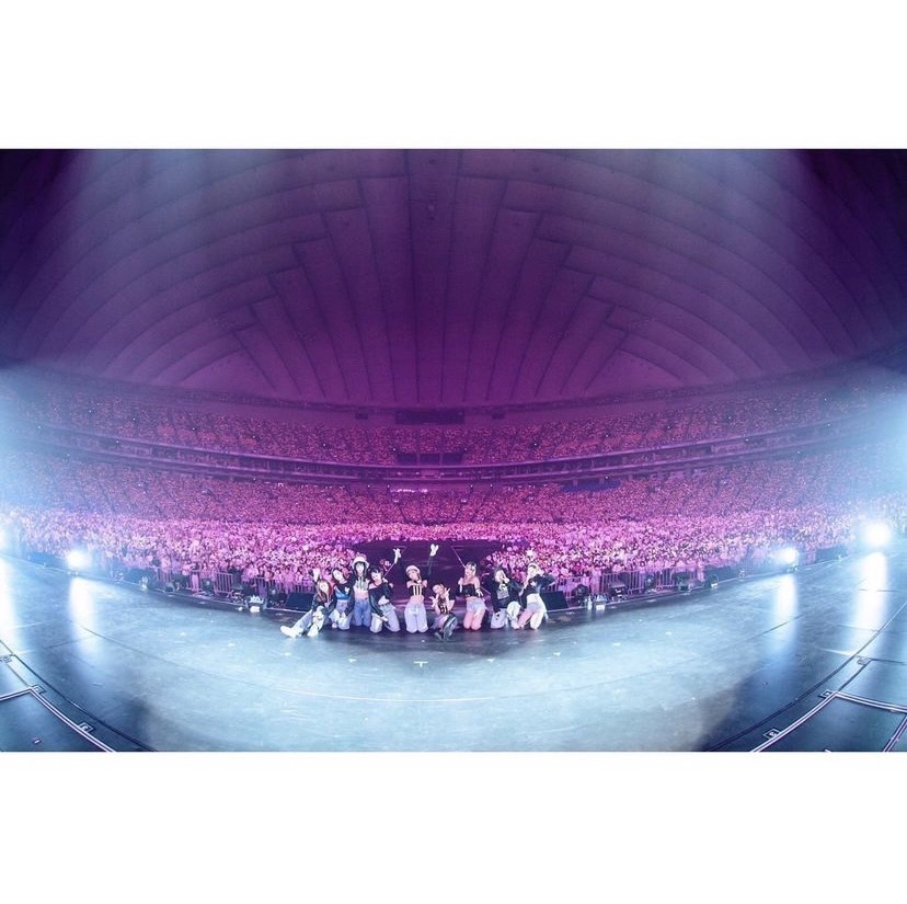 TWICE 4TH WORLD TOUR